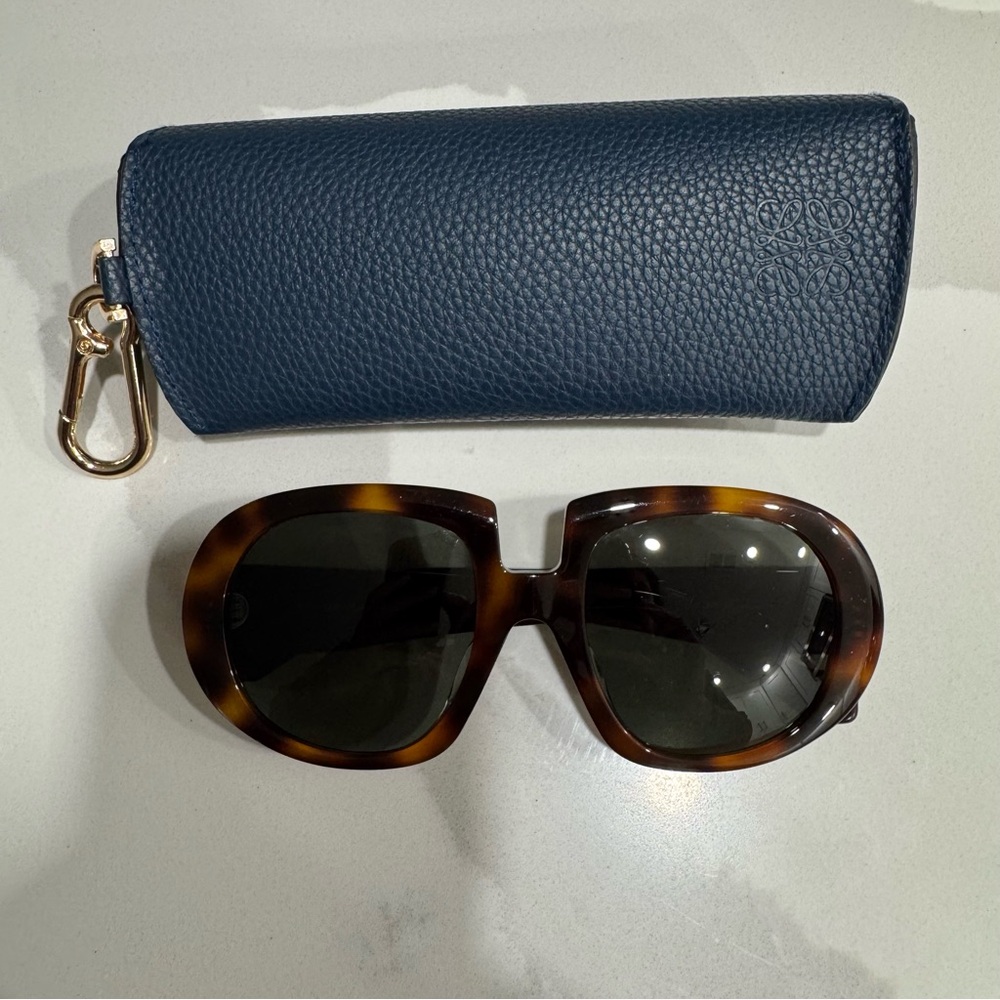 LOEWE Tortoiseshell Round Sunglasses